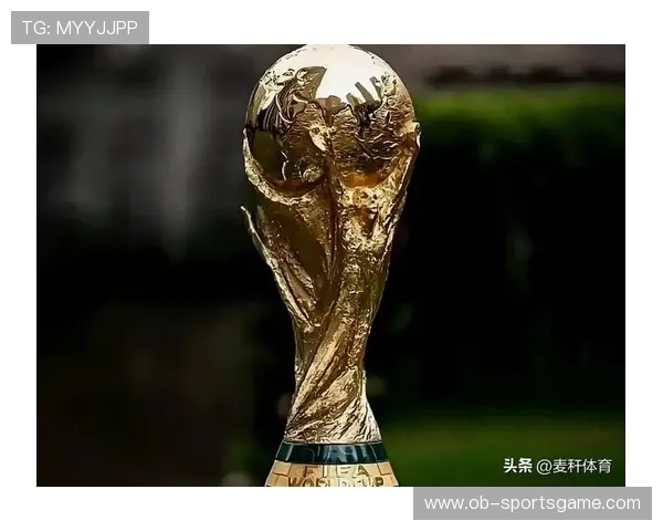 托蒂回应赴俄获金貘奖称仅为参与足球活动并无涉政治风波质疑声明