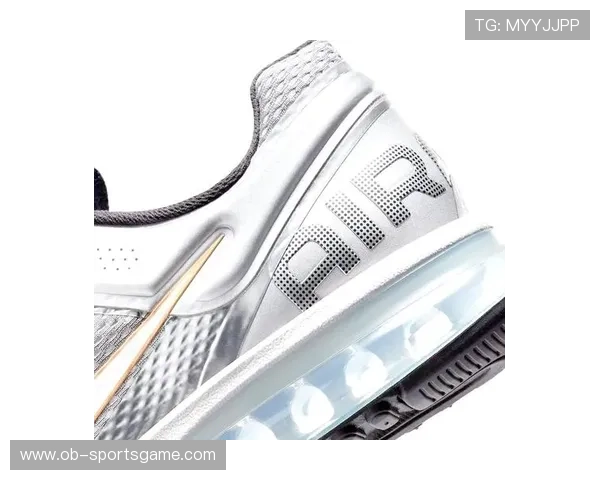 兼具缓震与抓地卓越表现的球鞋魅力究竟有多让人难以抵挡啊呢呢呀 兼具缓震与抓地卓越表现的球鞋魅力究竟有多让人难以抵挡啊呢呢呀